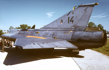 21 Saab Draken
